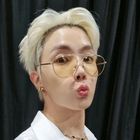 Jung Hoseok(bác sĩ riêng của Kim gia)