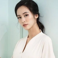 Địch Dương Tuyết ( mẹ cô )