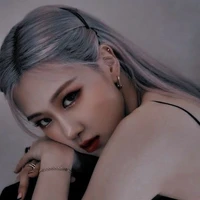 CHAEYOUNG (PARK ROSÉ)