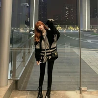Aroura_tác giả