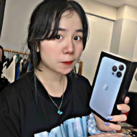 Simmy. (chị họ Alina)