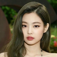 JUNG JENNIE