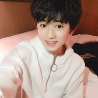 Tống Á Thiên(anh trai của Á Nhiên)