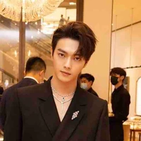 Lục Tư Thành/ lão Đại/  