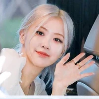 Rosé :siêu năng lực nụ cười thôi miên