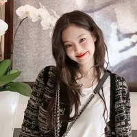 KIM JENNIE