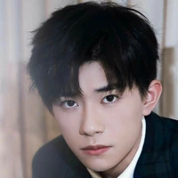 Dịch Dương Thiên Tỉ