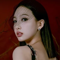 Nayeon (Na)