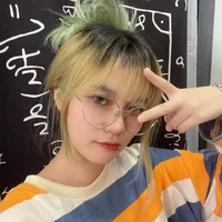 Thy Ngọc( bạn cô