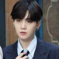Min Yoongi - Hắn