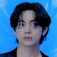 Kim Taehyung- Hắn