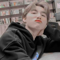 Tùng