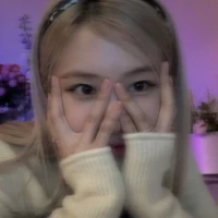 Park Chaeyoung🐿️(Rosie)