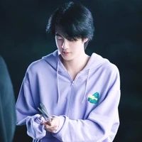 Jin ( mẹ của cô )