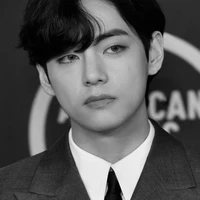 Kim TaeHyung - Cậu