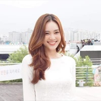 lan ngọc( bn thân ngân)