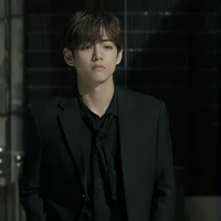 Kim Taehyung-Hắn