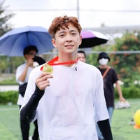 Huy(bạn thân jun)