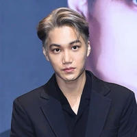 La Kai Mannoban (Anh 3 +Lisa)