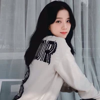 Kim Jisoo(Chị)