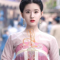Triệu Lộ Tư 