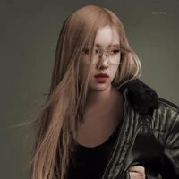 Chaeyoung(cô)