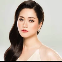 Vỹ Dạ (mẹ Ngọc)
