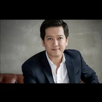 Ông Giang (ba Ngọc)