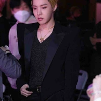 Jung Ho Seok (J-hope)
