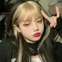 Park Bora - Bạn thân cô(em gái Jimin)