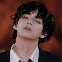 Kim Taehyung - Hắn -