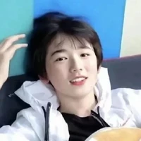 Tống Á Hiên • Cá màn thầu 🐳•