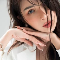 (Cô giáo) khả như