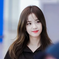 Kim Jisoo [chị]