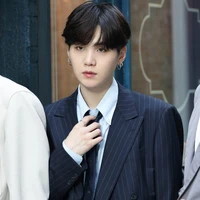 Min Yoongi (Suga)