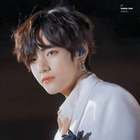 Kim Taehuyng ( Cậu ) bạn thân Yoongi