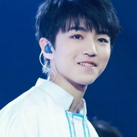 Vương Tuấn Khải