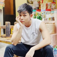 Jun Phạm (thích Ngân)