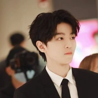 Vương Tuấn Khải