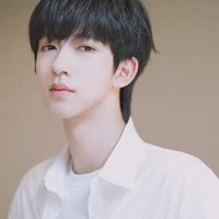 Hạ Tuấn Lâm<JunLin>