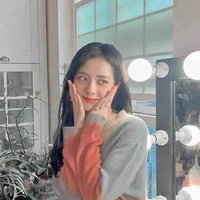 Kim Jisoo(cô)