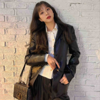 Kim Jisoo(chị)