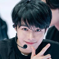 Hanbin - Ngô Ngọc Hưng