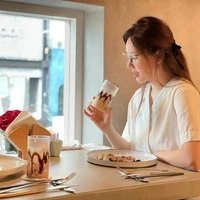 Mẹ Huy và Ngân