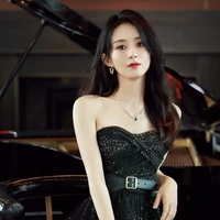 Triệu Lệ Dĩnh( mẹ Chiến ca)