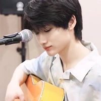 Dư Vũ Hàm(công 5)