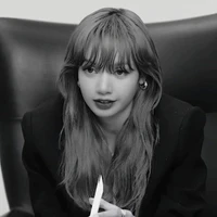 Lalisa Manoban_ cô _