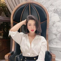 Thúy Ngân ( em Ngọc )