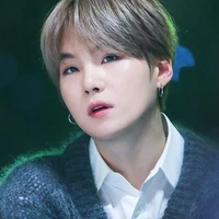 Min Yoongi (Suga)
