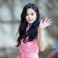 tzuyu(bạn cô)